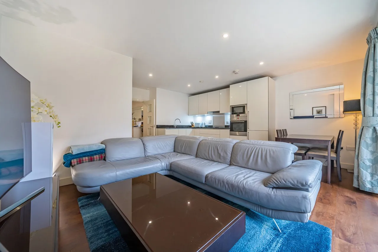 Dowding Drive, SE9, photo 4