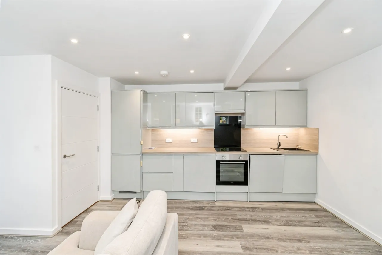 Millbrook Road East, Southampton, photo 4