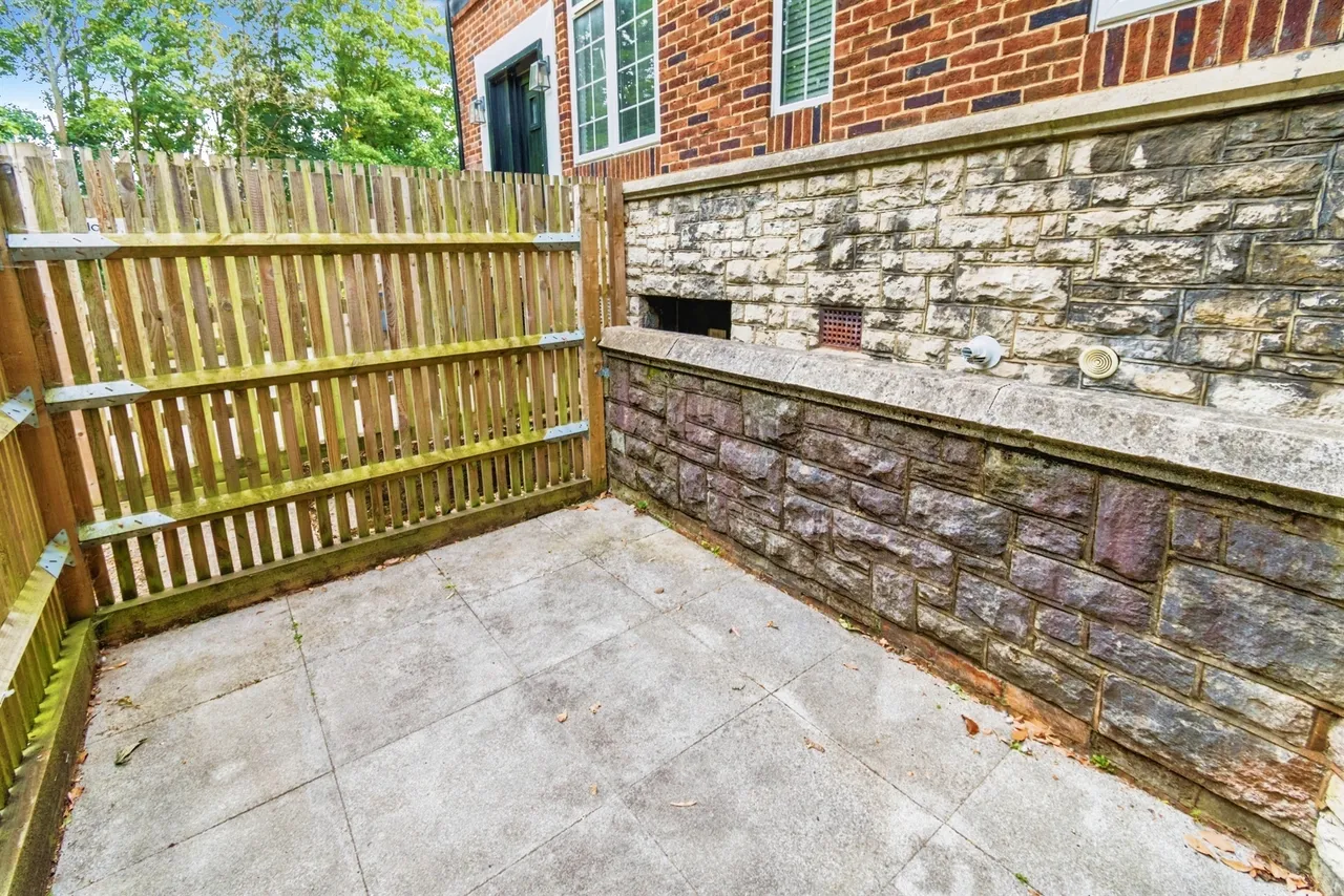 Millbrook Road East, Southampton, photo 12