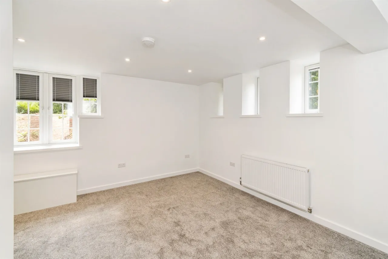 Millbrook Road East, Southampton, photo 9