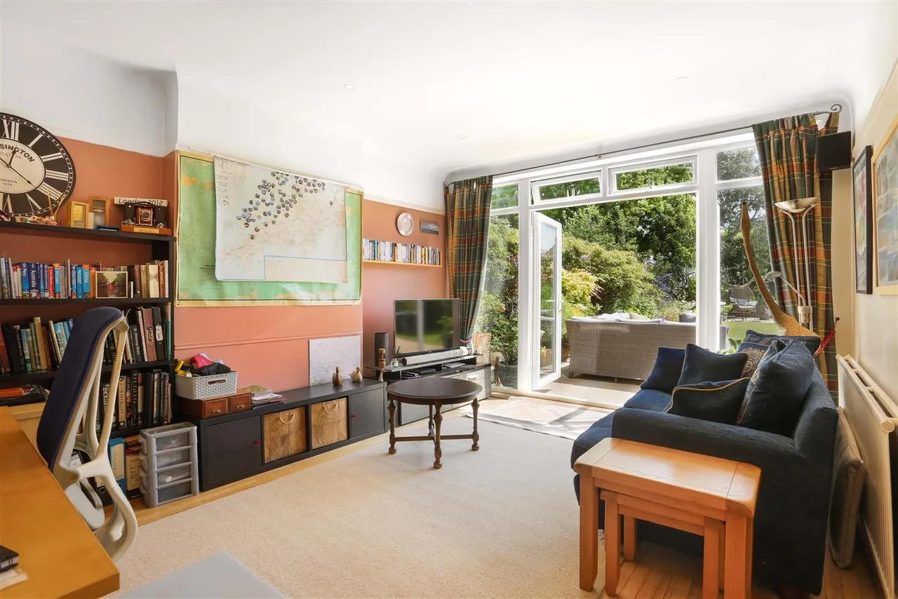 Ranmore Road, Cheam, Surrey, SM2 7LT, photo 7