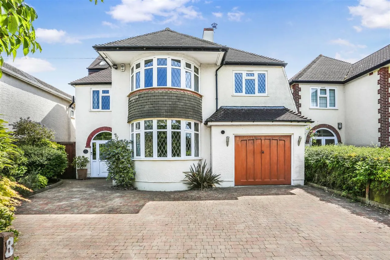 6 bed house for sale — Ranmore Road, Cheam, Surrey, SM2 7LT