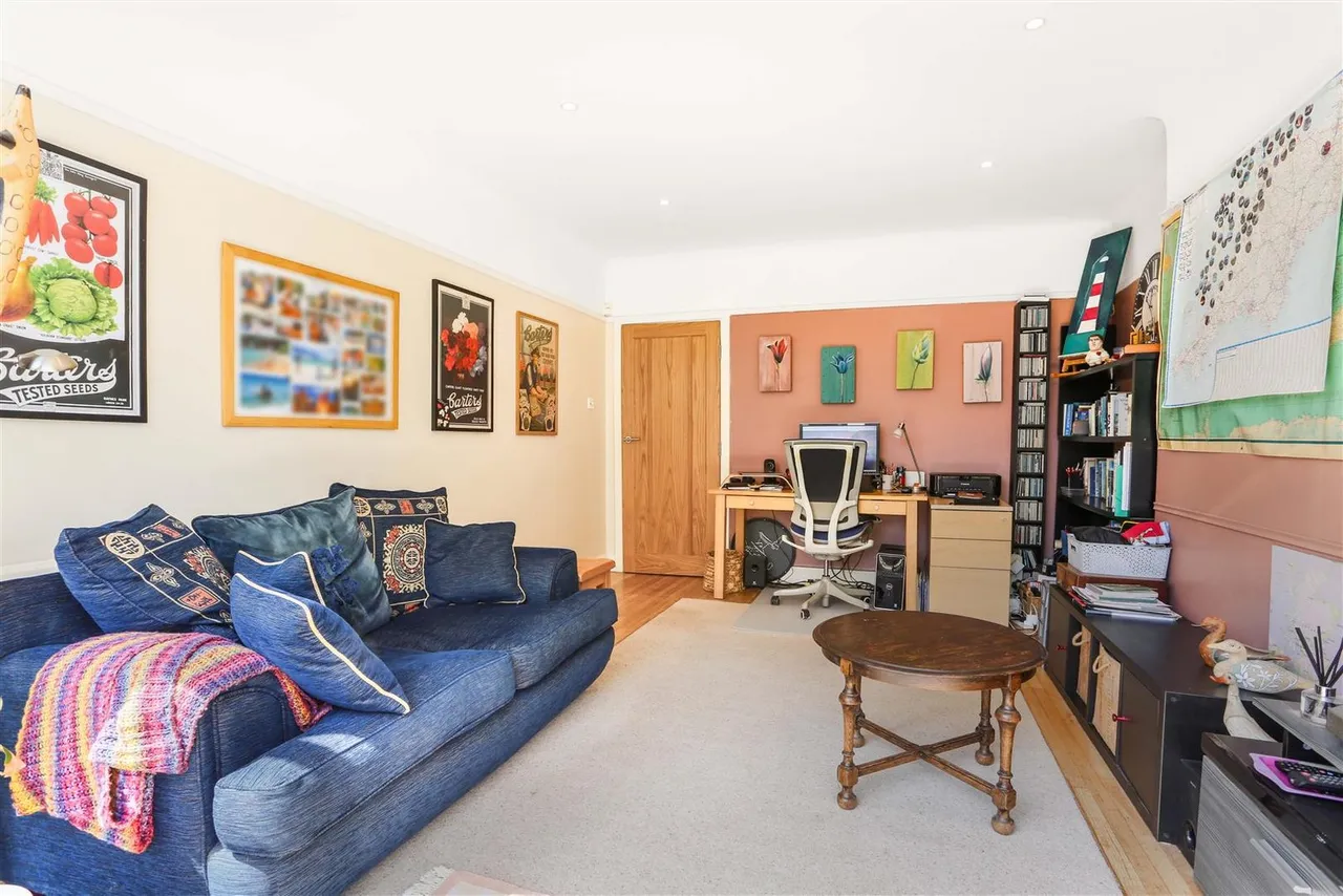 Ranmore Road, Cheam, Surrey, SM2 7LT, photo 8