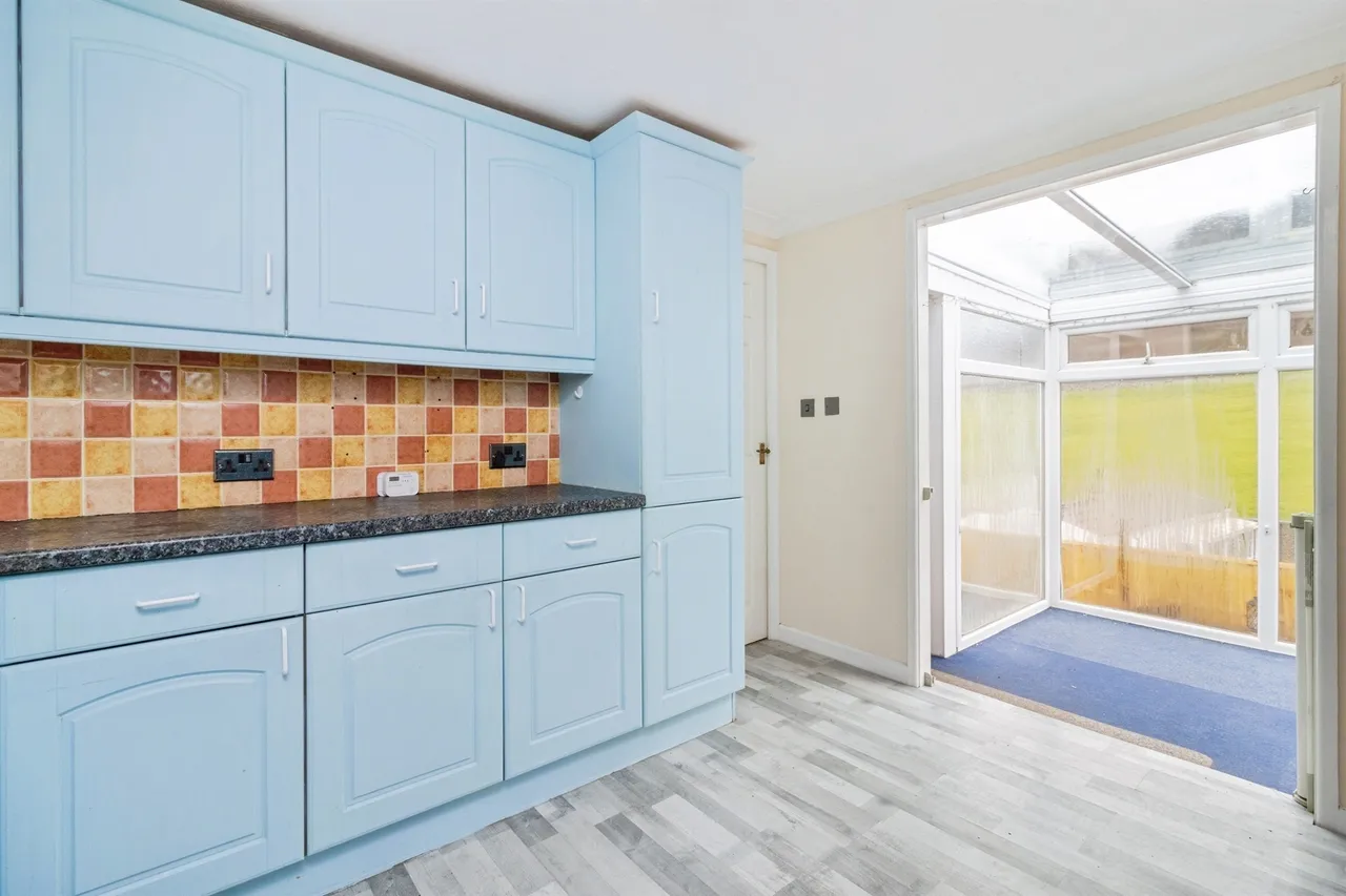 Totnes Road, Paignton, TQ4, photo 17