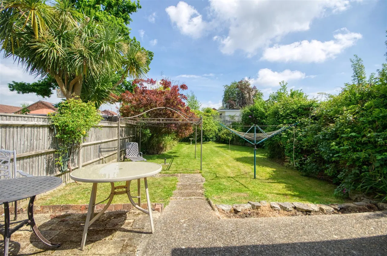 Hope Road, West End, Southampton, SO30 3GE, photo 2