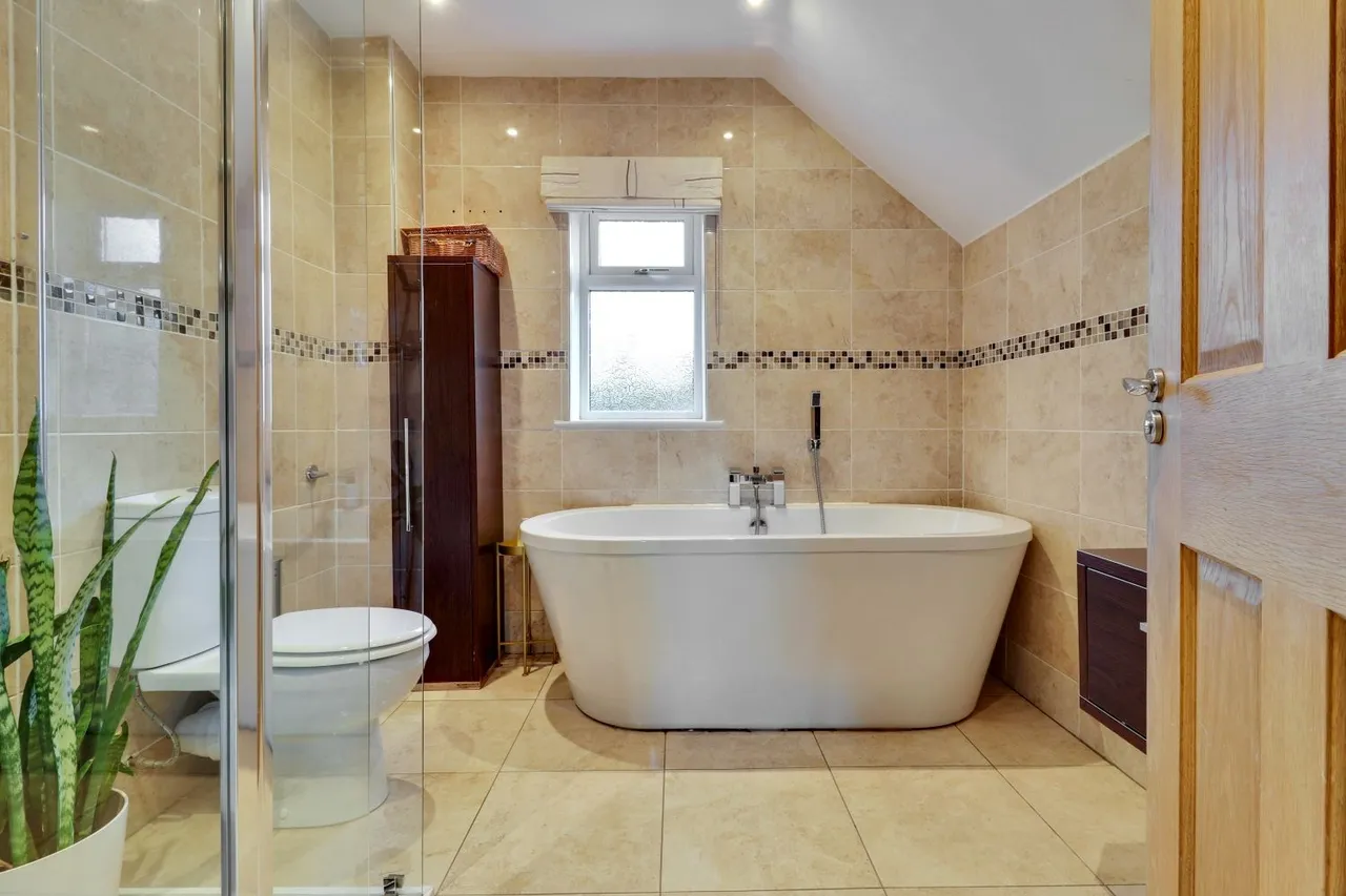 Haigh House Hill, Huddersfield, HD3, photo 21