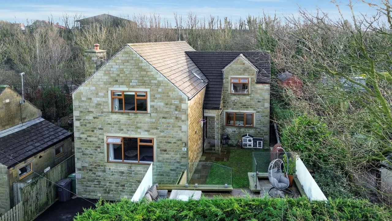 Haigh House Hill, Huddersfield, HD3, photo 2
