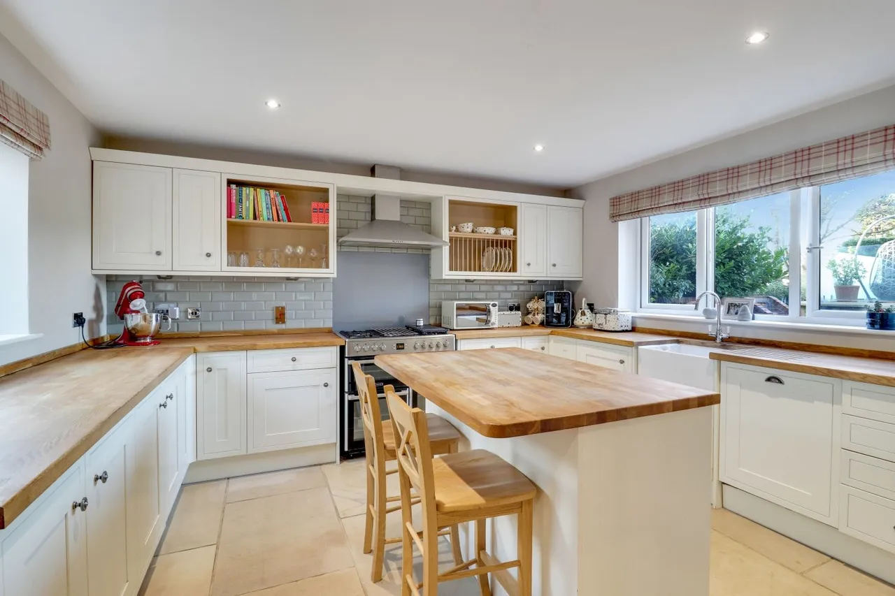 Haigh House Hill, Huddersfield, HD3, photo 4