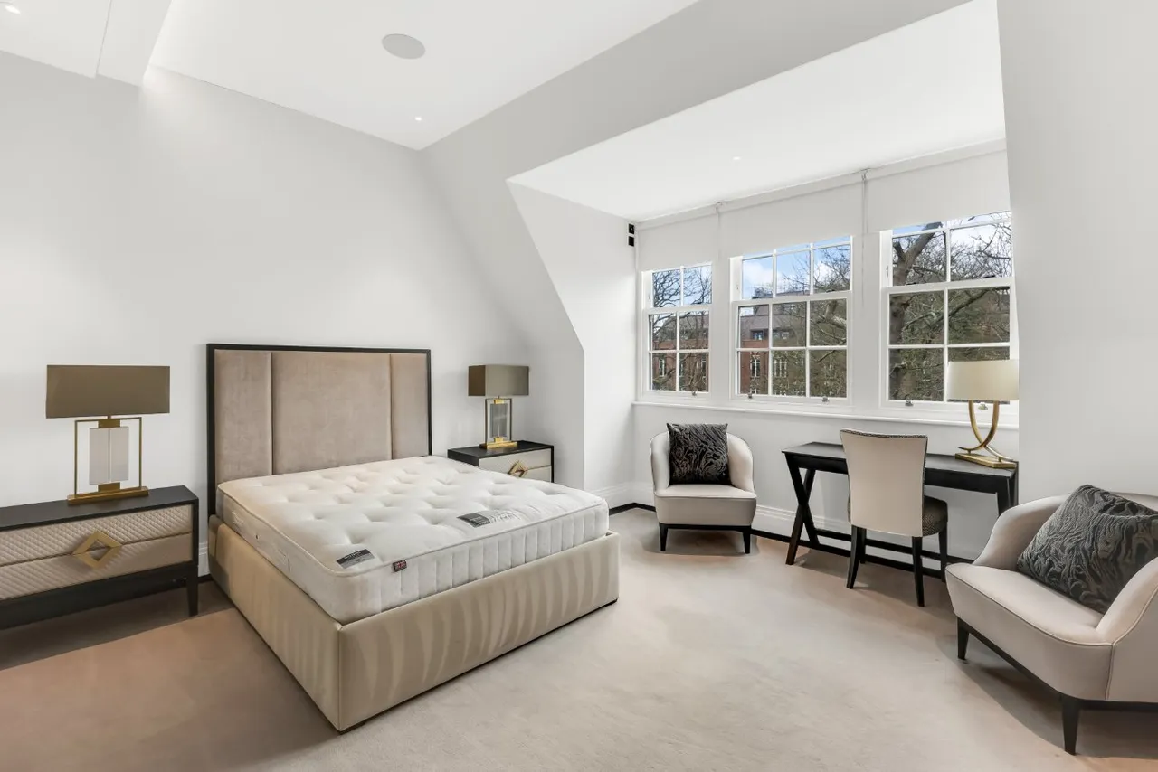 The Bishops Avenue, Hampstead Garden Suburb, N2 0BJ, photo 10