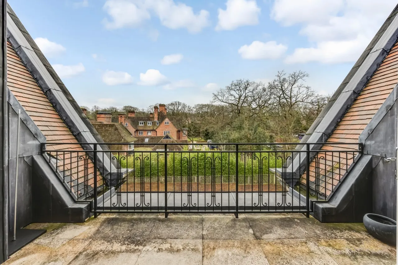 The Bishops Avenue, Hampstead Garden Suburb, N2 0BJ, photo 17