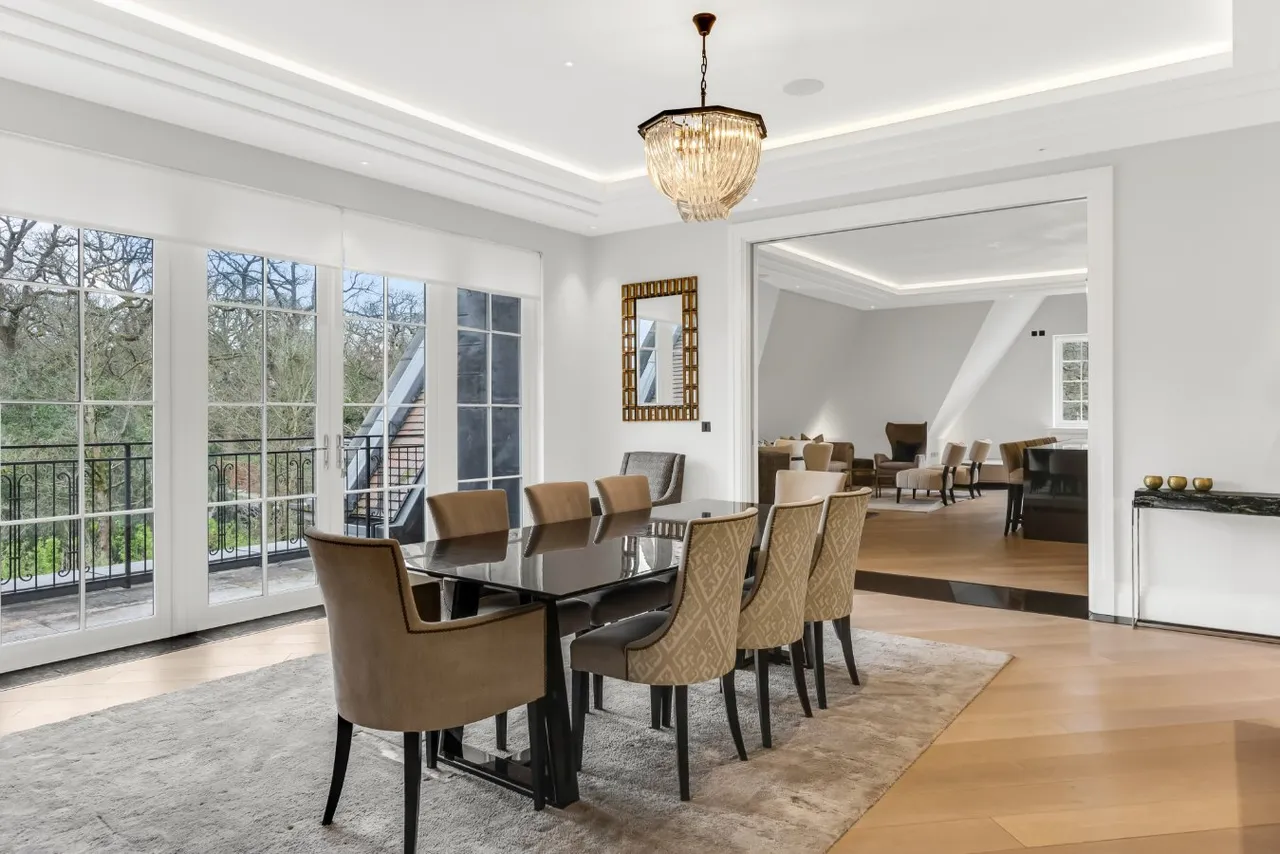 The Bishops Avenue, Hampstead Garden Suburb, N2 0BJ, photo 3