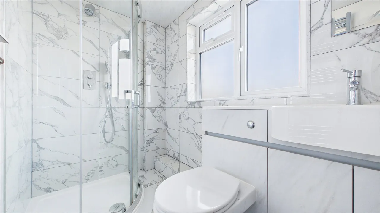 Hazel Road, Mytchett, GU16, photo 9