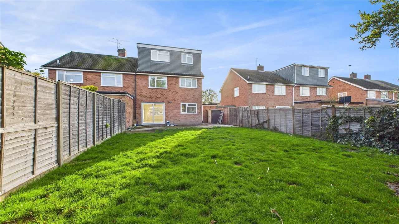 Hazel Road, Mytchett, GU16, photo 2