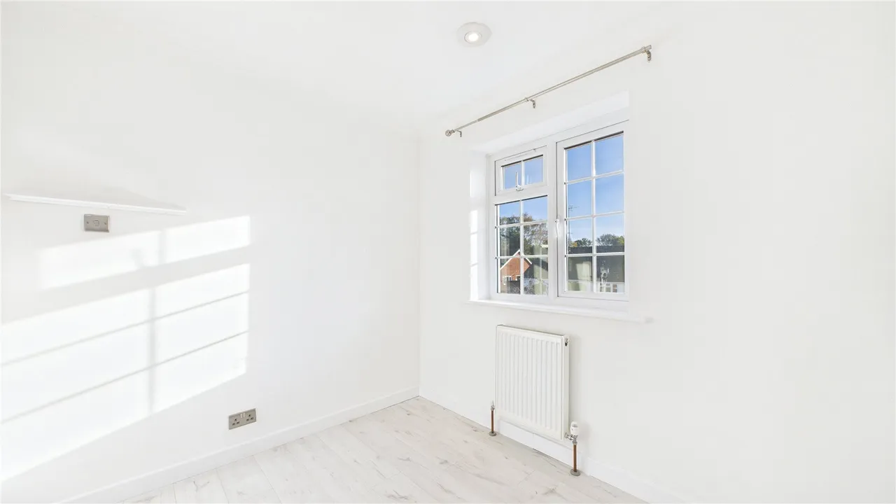 Hazel Road, Mytchett, GU16, photo 12