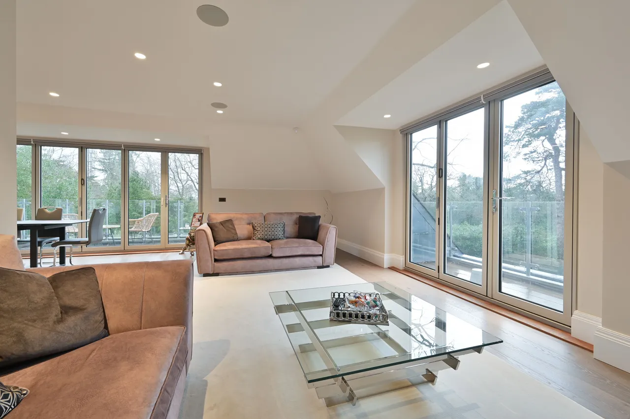 8 Elizabeth Grove, Bushey Heath, photo 5