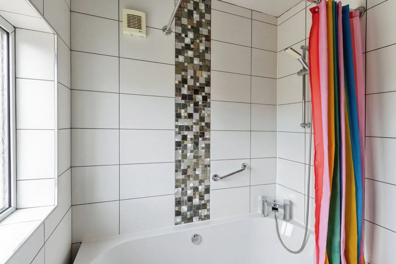 Bevin Crescent, Wakefield, West Yorkshire, WF1, photo 19
