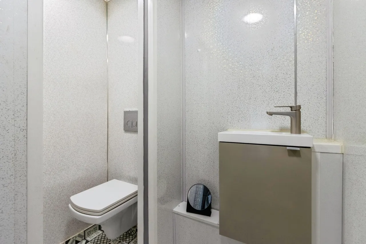 Bevin Crescent, Wakefield, West Yorkshire, WF1, photo 11