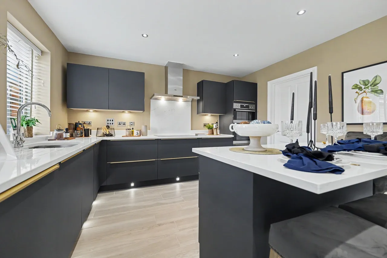 Queens Manor, Barkby Road, LE7, photo 2
