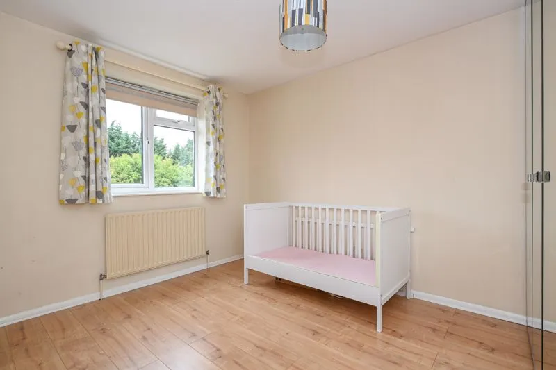 Field Common Lane, Walton-On-Thames KT12 3QH, photo 9