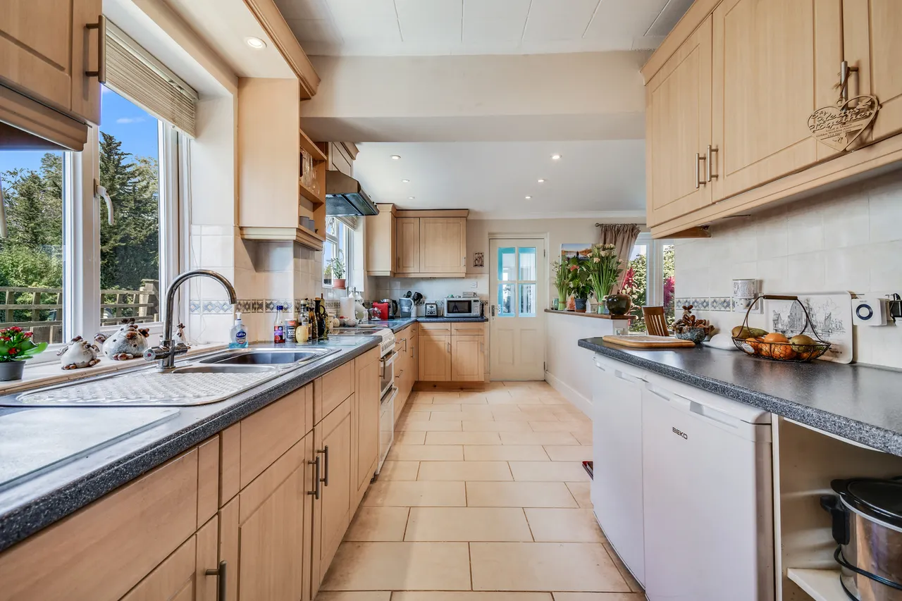 8 Stagden Cross Villas, The Street, High Easter, Chelmsford, Essex, CM1 4QX, photo 4