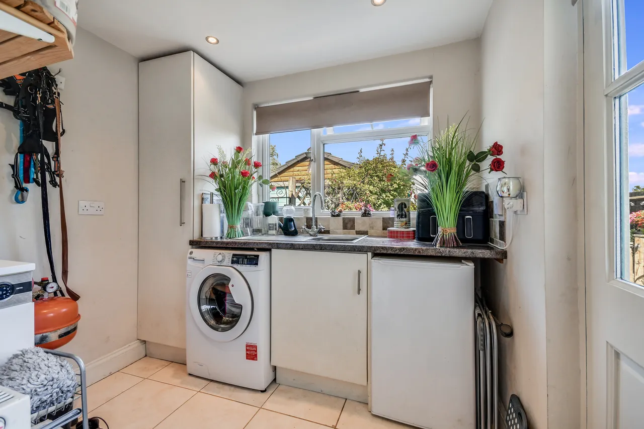 8 Stagden Cross Villas, The Street, High Easter, Chelmsford, Essex, CM1 4QX, photo 6