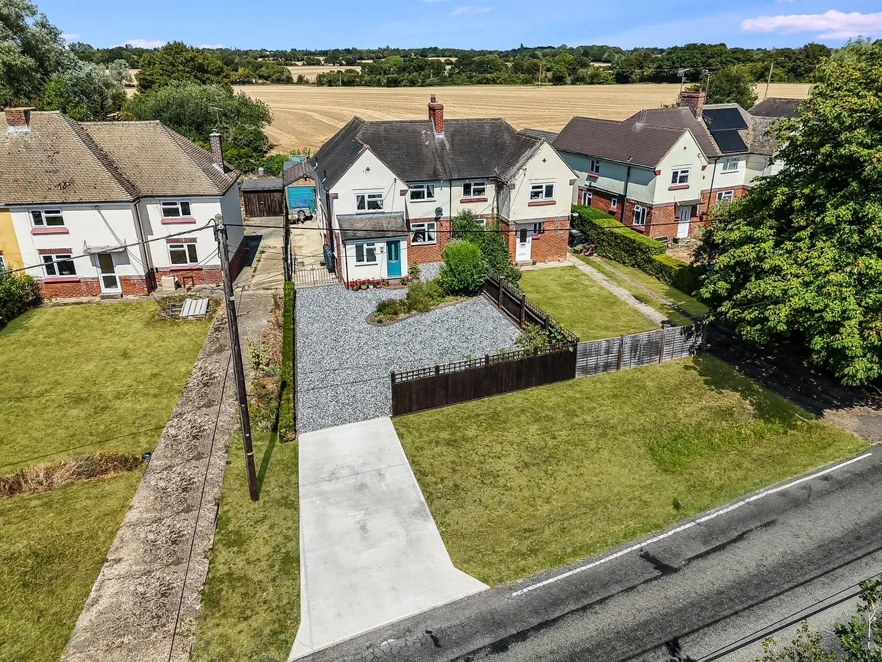 3 bed house for sale — 8 Stagden Cross Villas, The Street, High Easter, Chelmsford, Essex, CM1 4QX