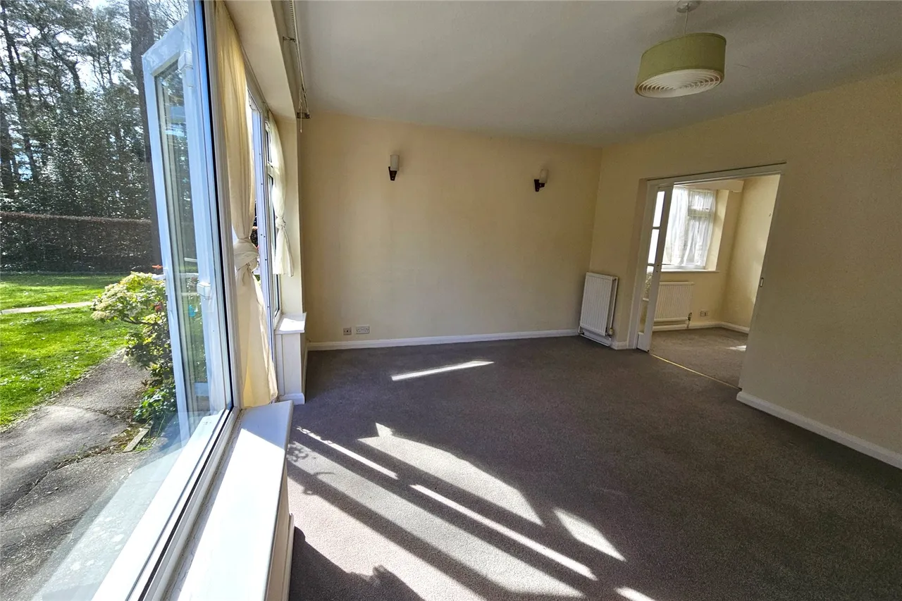 Beacon Hill Court, Hindhead, GU26, photo 4