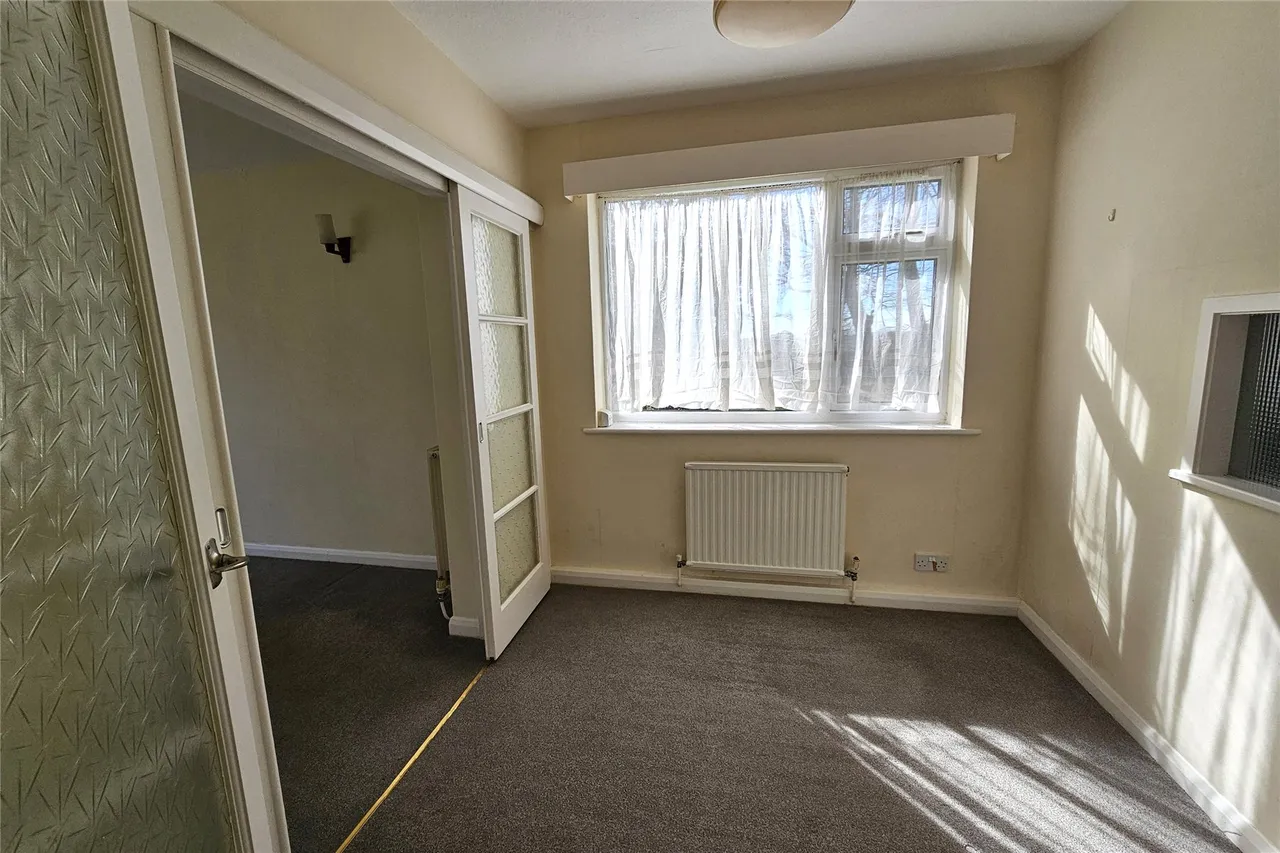 Beacon Hill Court, Hindhead, GU26, photo 5