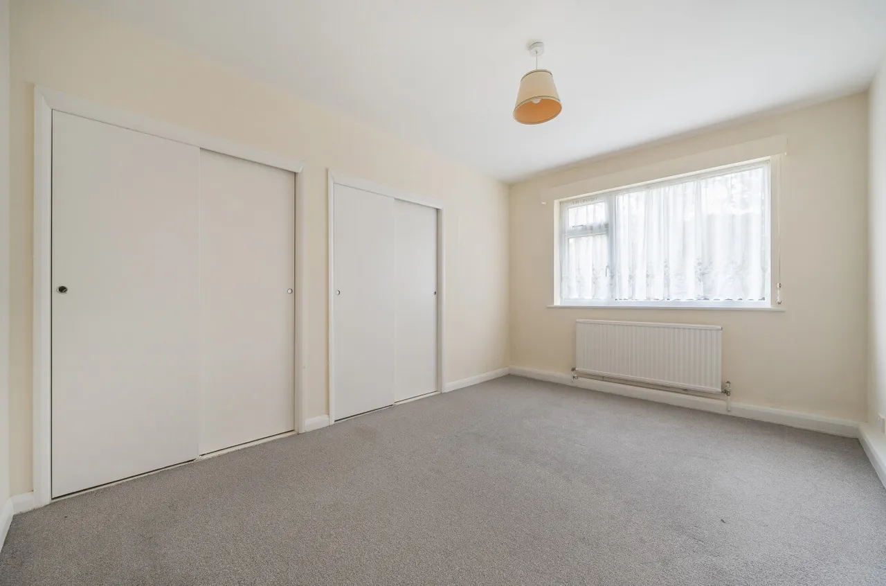 Beacon Hill Court, Hindhead, GU26, photo 8