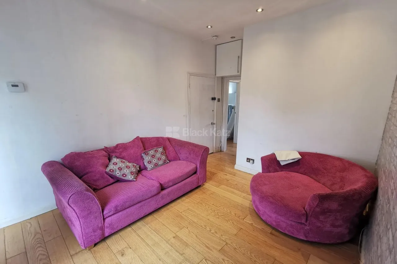 Marlborough Road, N19, photo 4