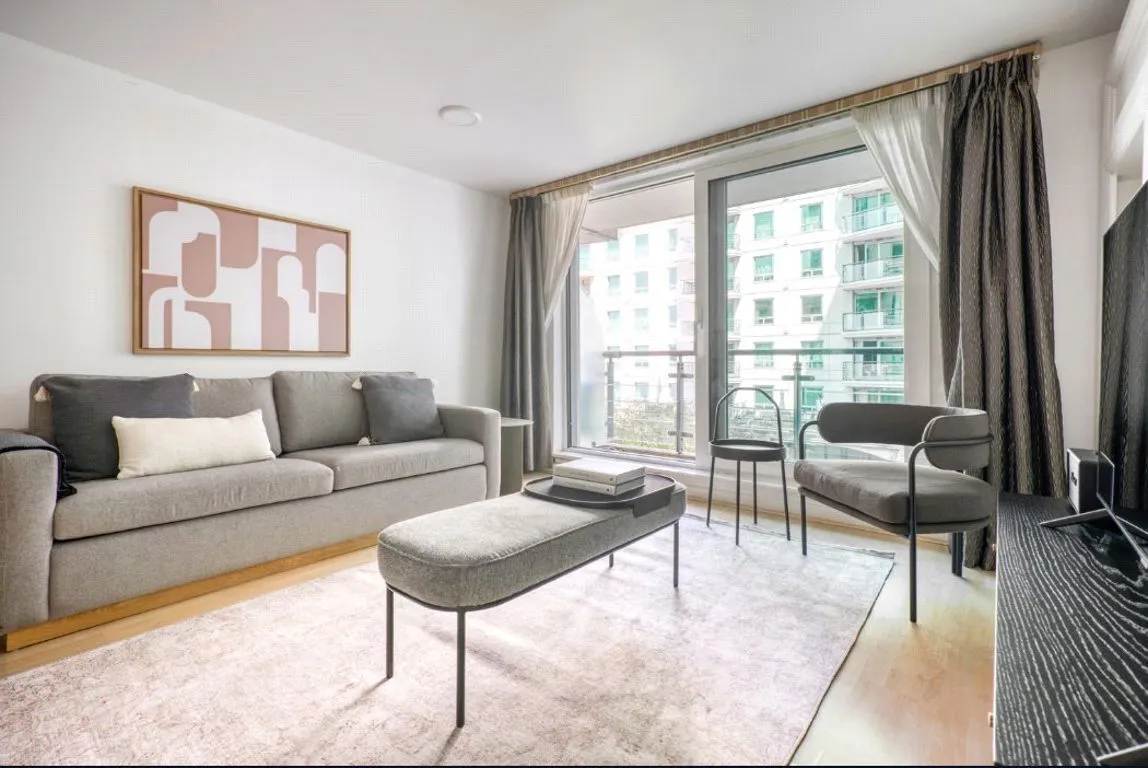 2 bed flat for sale — Flagstaff House, Nine Elms