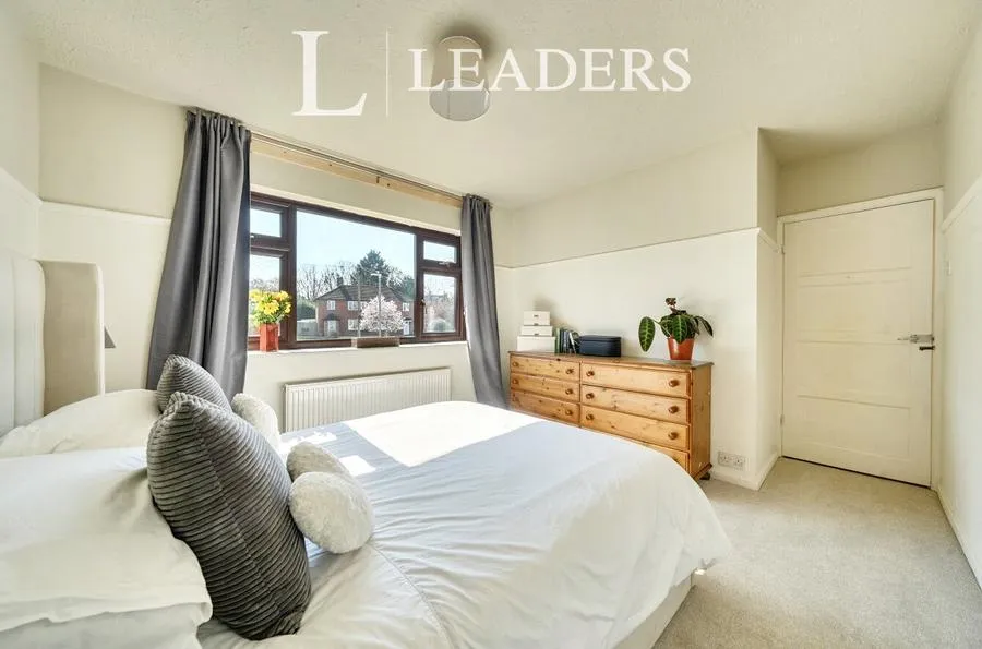 Oakmead, Tonbridge, TN10, photo 21