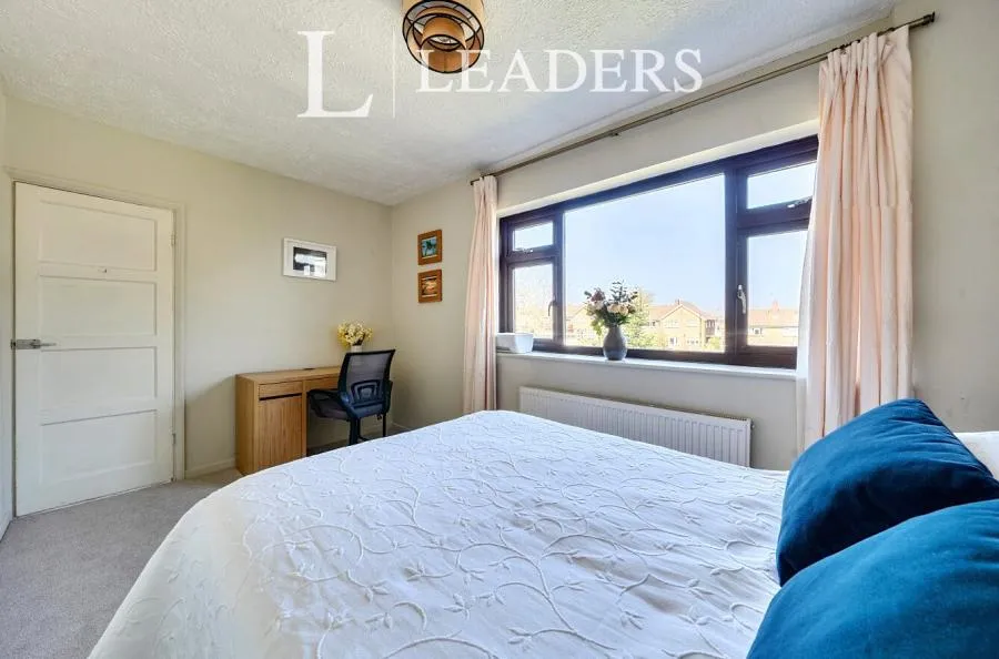 Oakmead, Tonbridge, TN10, photo 9