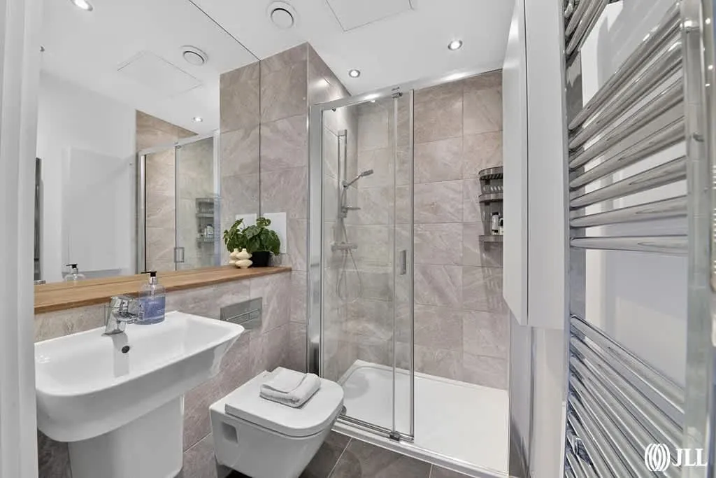 Madison Way, London, E20, photo 6