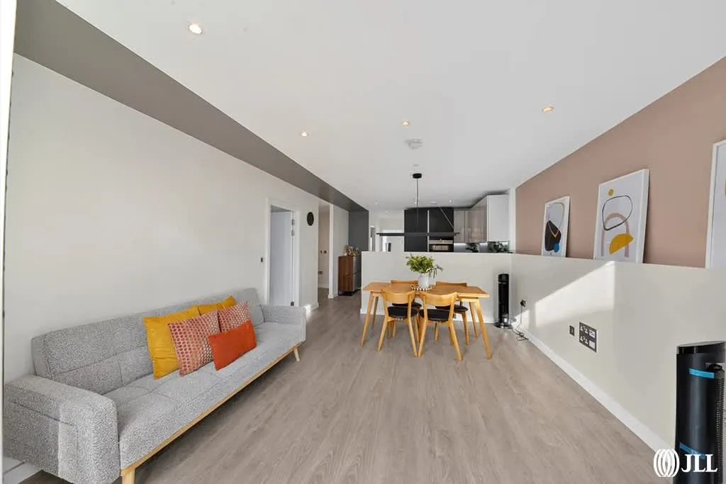 Madison Way, London, E20, photo 9