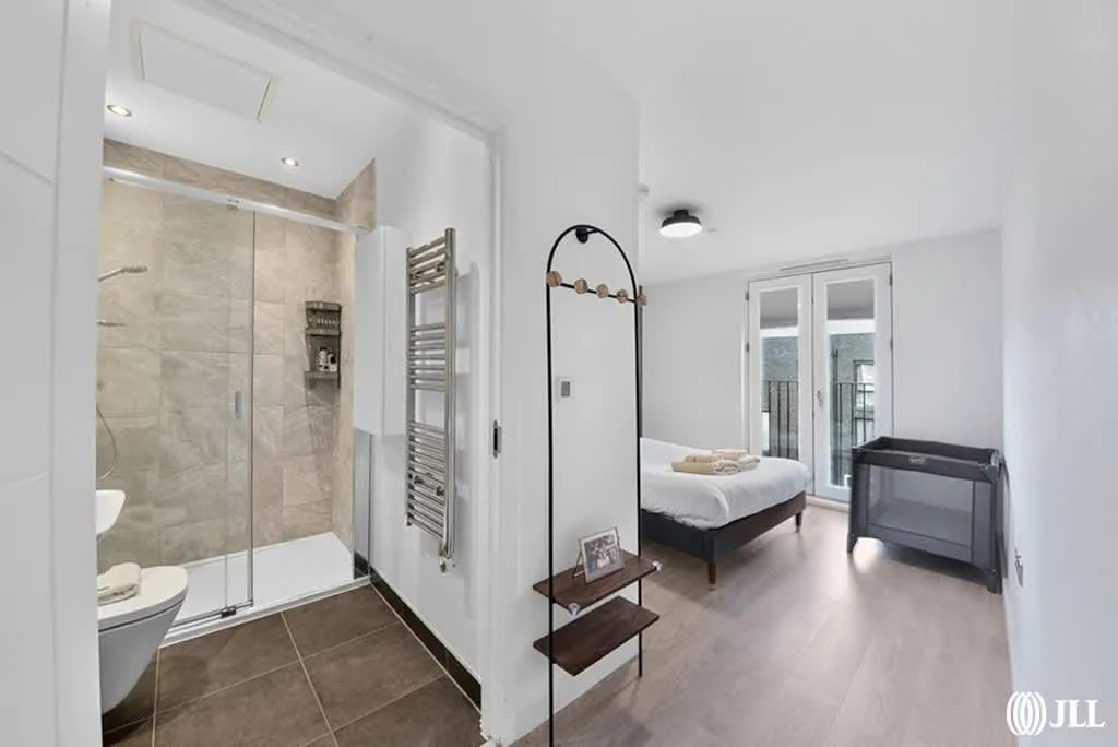 Madison Way, London, E20, photo 15