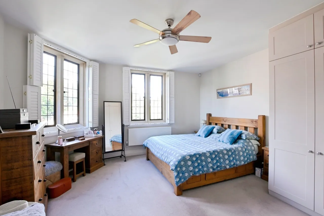 Kings Drive, Midhurst, GU29, photo 4