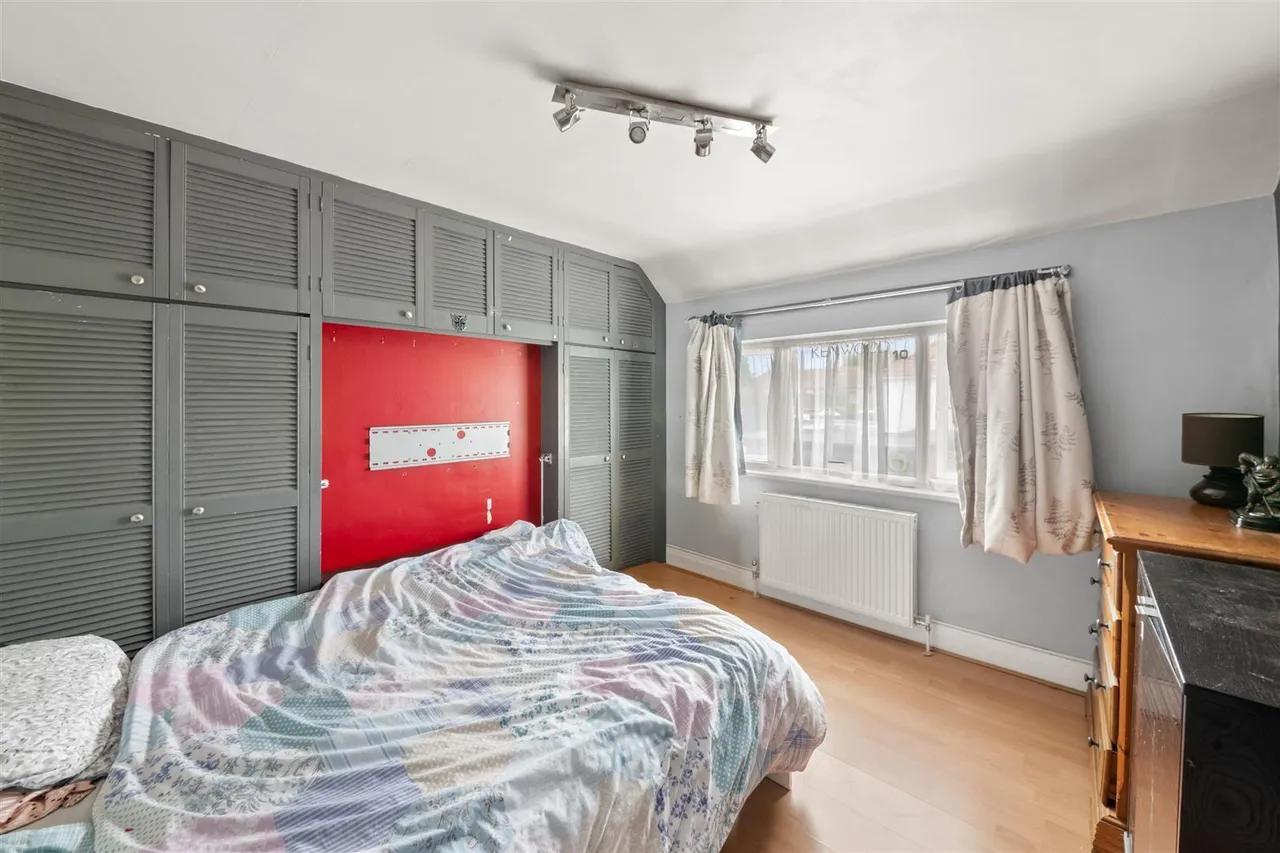 Braund Avenue, Greenford, photo 11