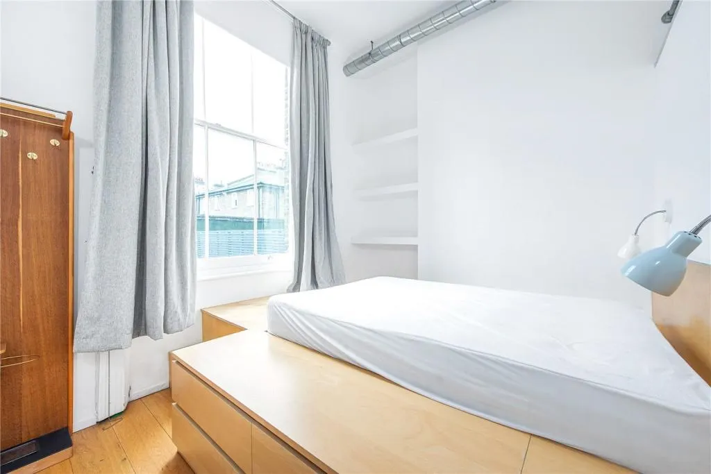 Kentish Town Road, Kentish Town, NW5, photo 8