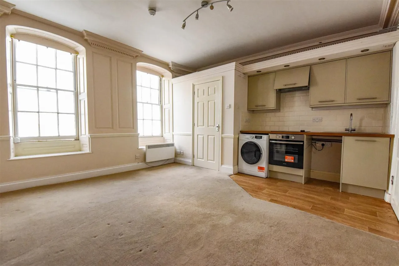 Long Street, Dursley, GL11, photo 3