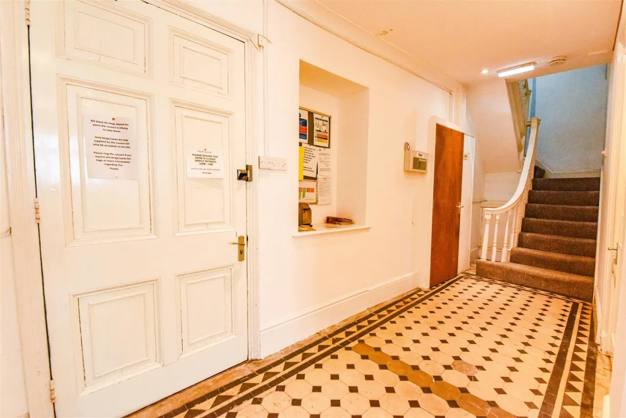 Long Street, Dursley, GL11, photo 13