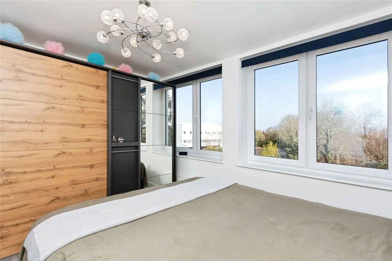 Bessemer Road, RG21, photo 12
