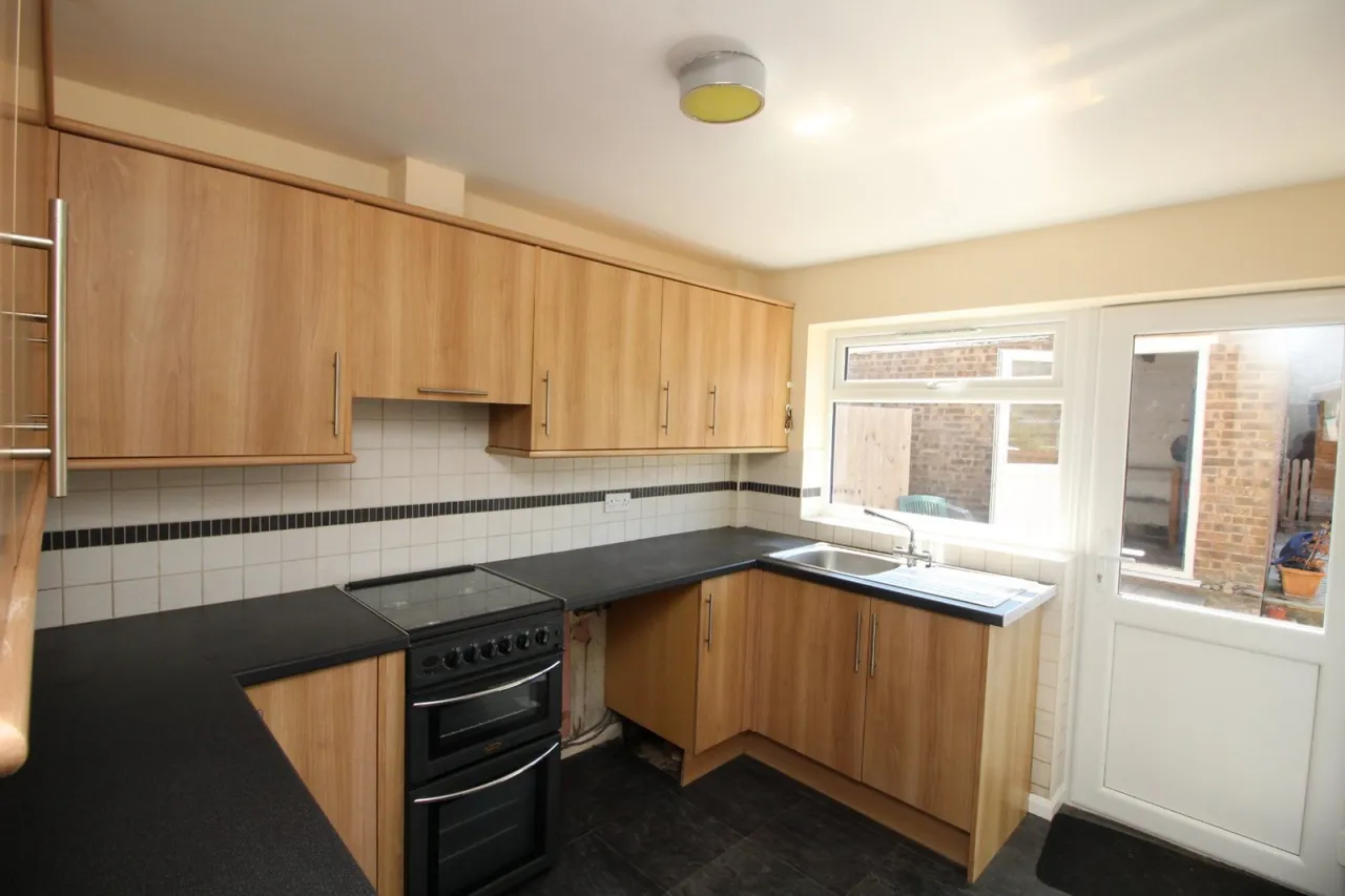 Shaftesbury Close, Nailsea, BS48, photo 3