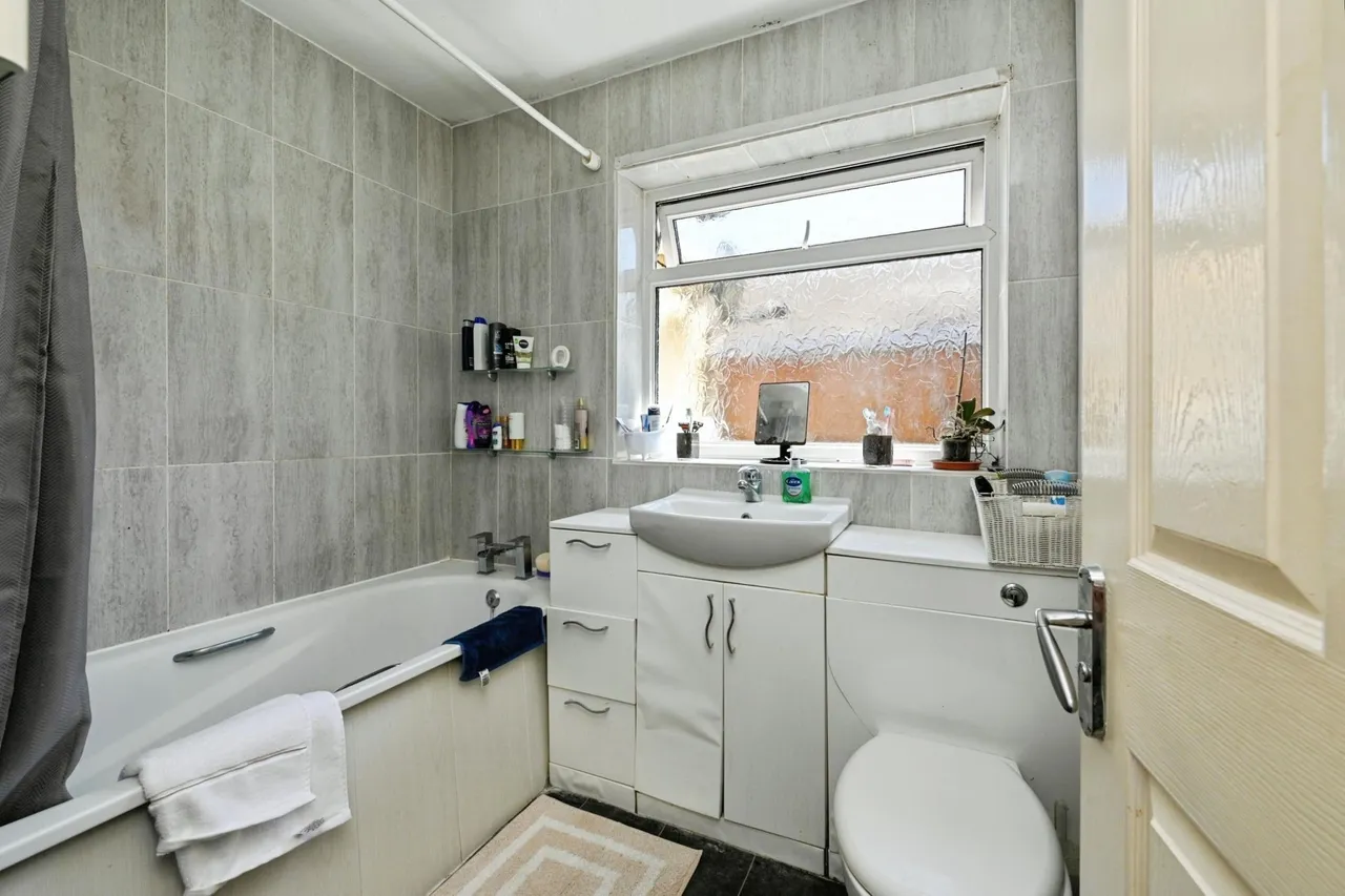 Ravens Bank, Whaplode St Catherines, PE12, photo 12