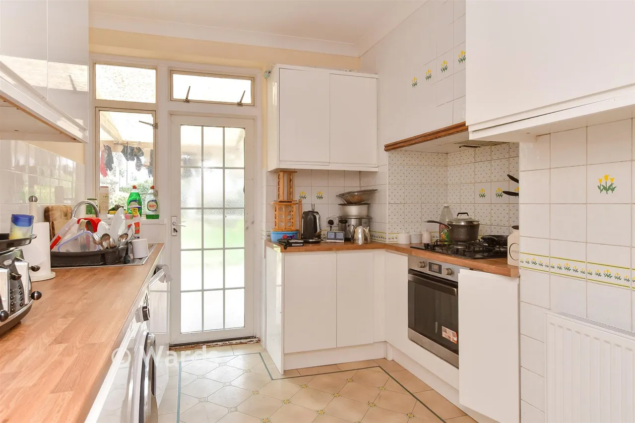 Huxley Road, Welling, DA16, photo 6