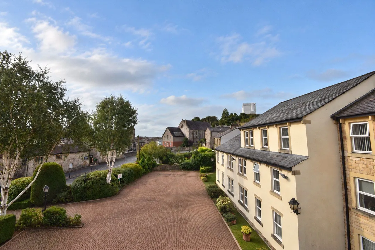 Bowland Court, Clitheroe, BB7, photo 9