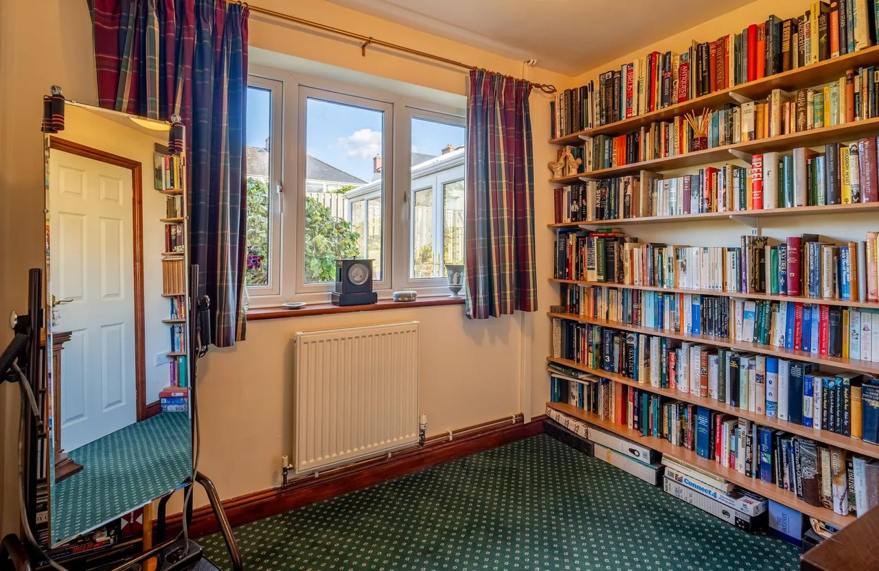 Clos Winifred, Borth, SY24, photo 14
