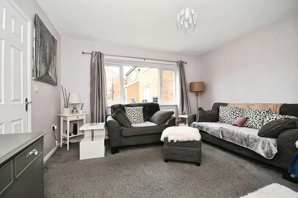 Pentland Close, Chesterfield, Derbyshire, S40, photo 3