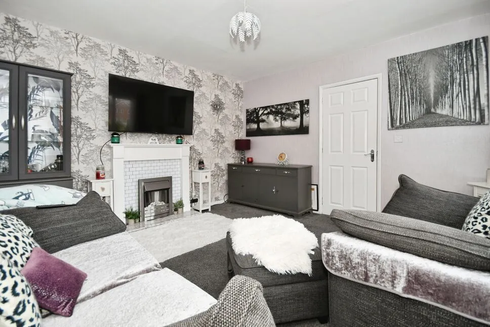 Pentland Close, Chesterfield, Derbyshire, S40, photo 12