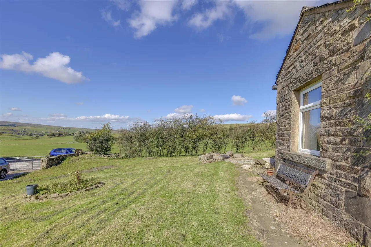 Lower Brex Farm, Brex, photo 8